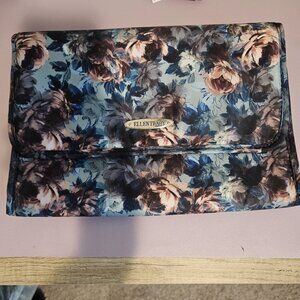 Ellen Tracy Hanging Travel Case
